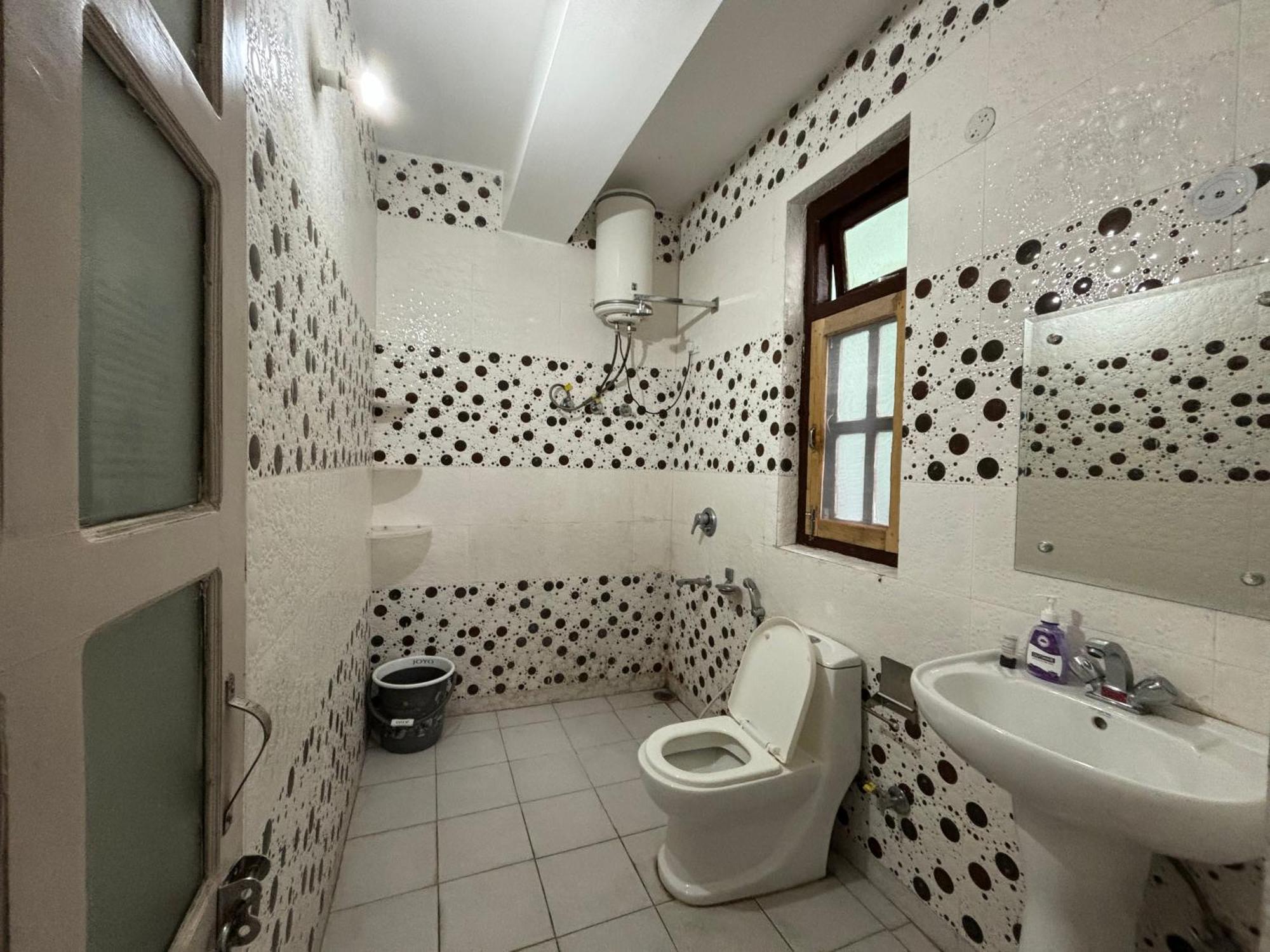 Zu-Zu Hostels Shimla Bagian luar foto
