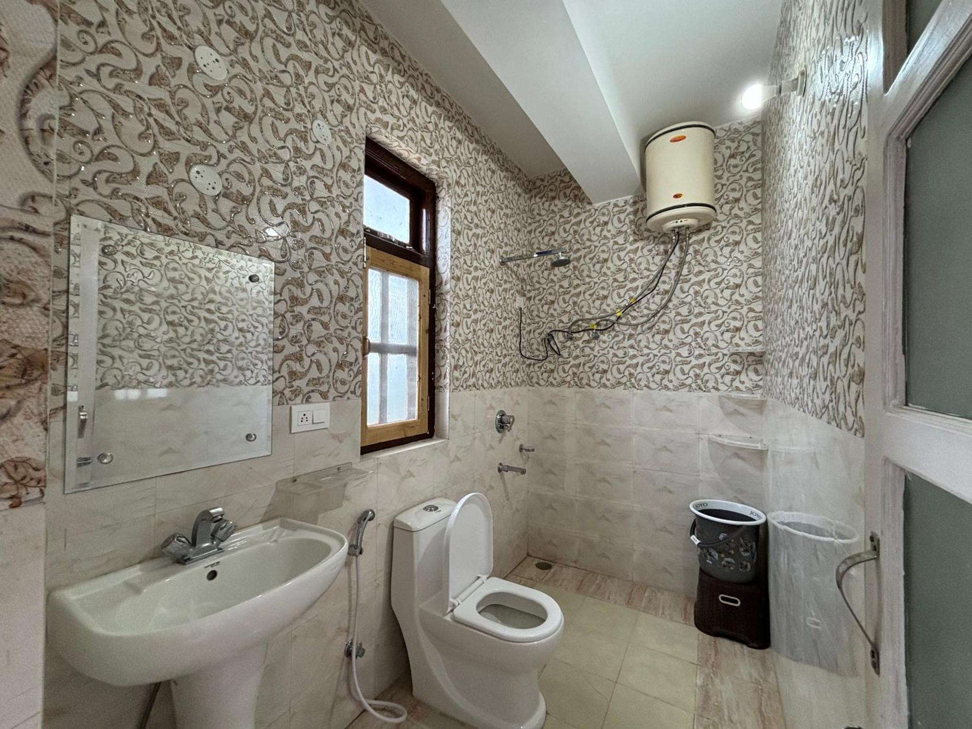 Zu-Zu Hostels Shimla Bagian luar foto